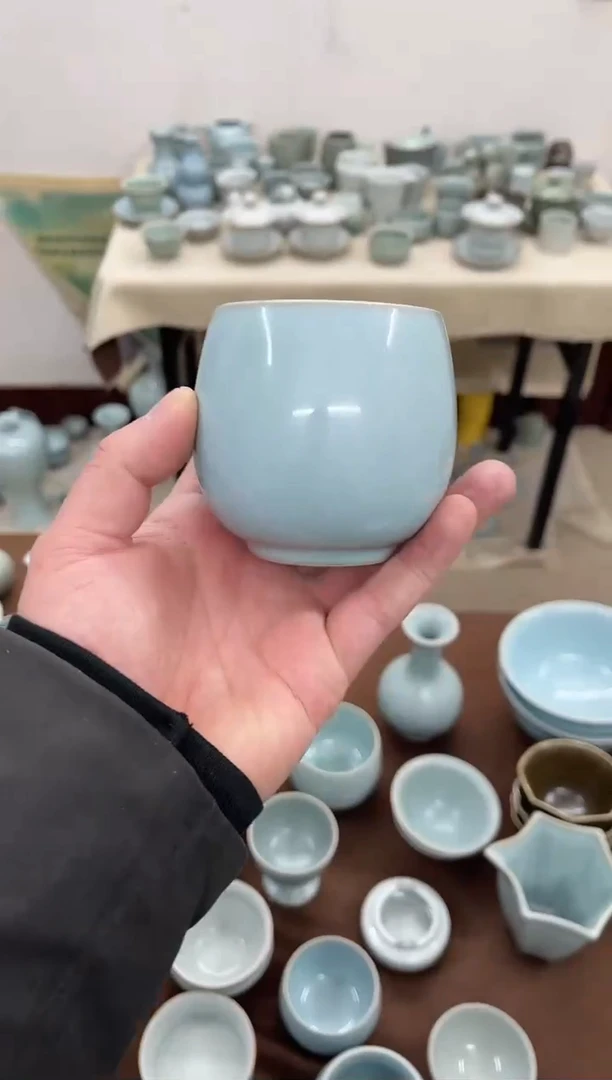 开播福利-全品无瑕天青釉支钉大龙蛋杯