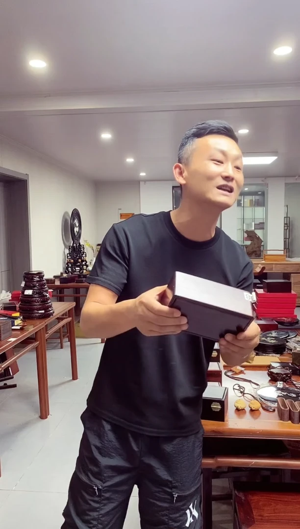 木红酸枝微凹 长方盒