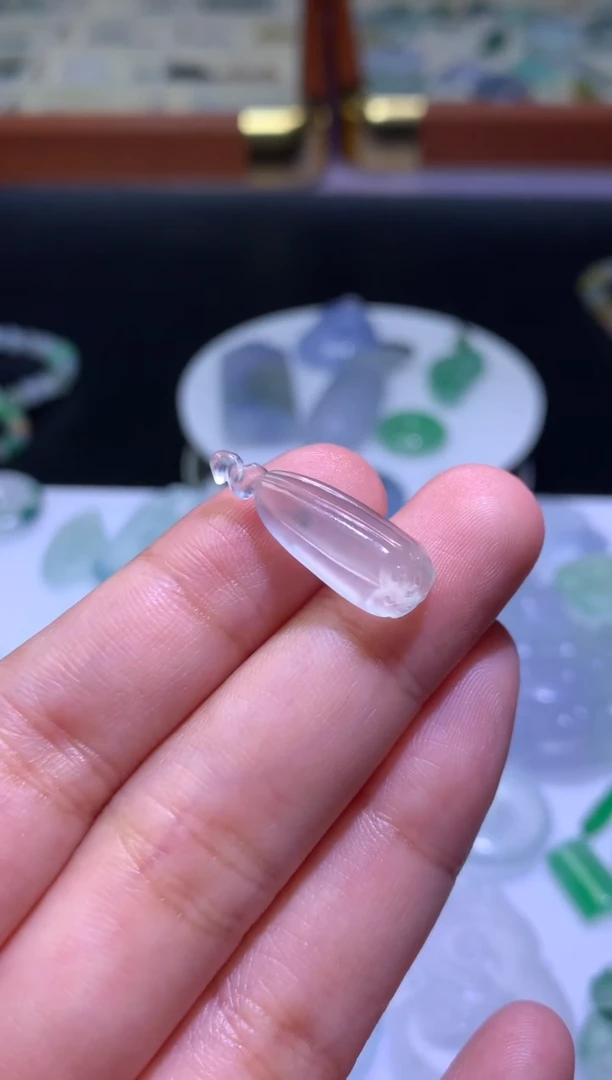 未镶嵌定制翡翠毛货