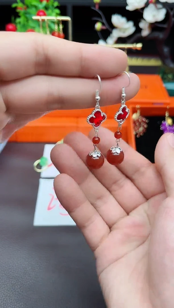 玛瑙/玉髓耳钉银S925镶嵌2330000