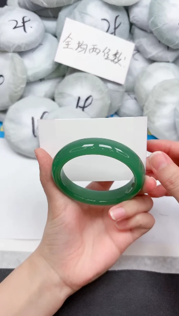 未镶嵌手镯石英质玉63-57.2