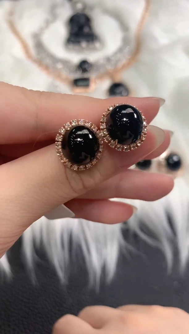 18K金镶嵌翡翠耳饰春日珠宝 D67