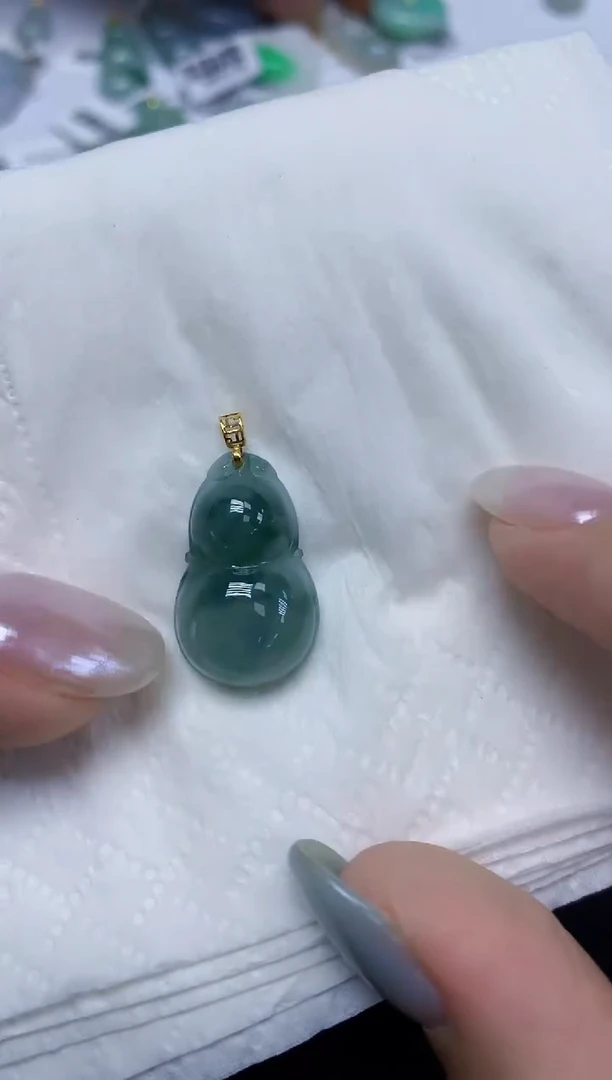 翡翠18K金镶嵌颈饰天然缅甸翡翠A货