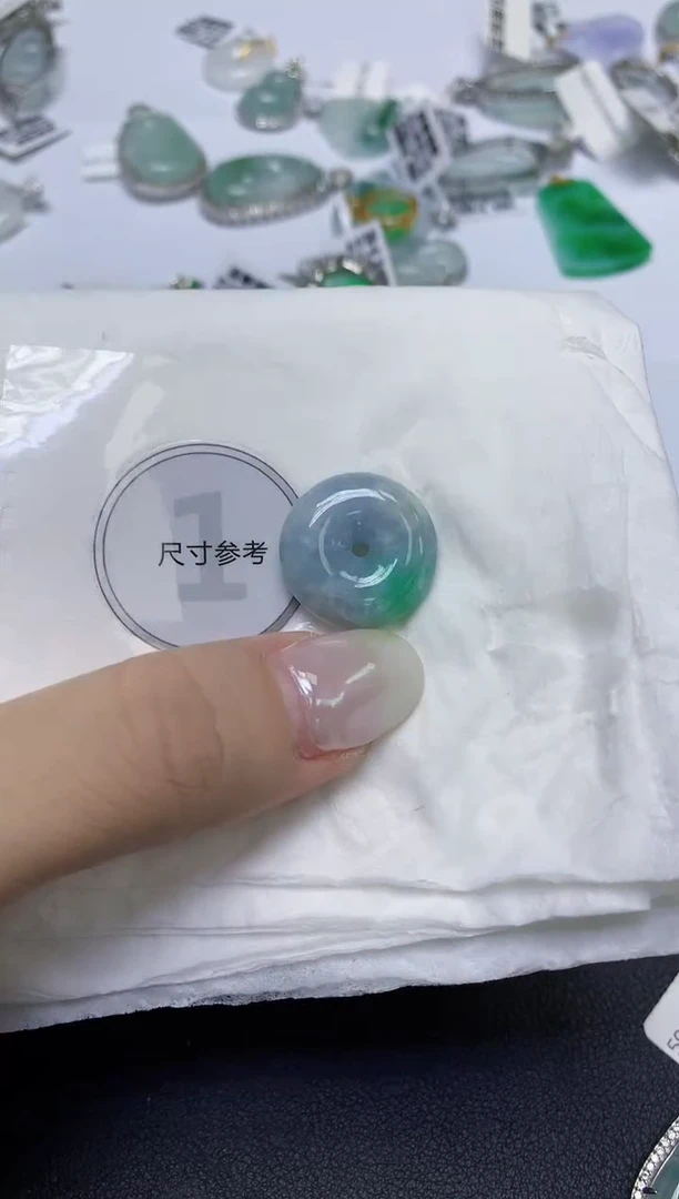 颈饰未镶嵌翡翠天然缅甸翡翠A货百元以上9元证书费自理