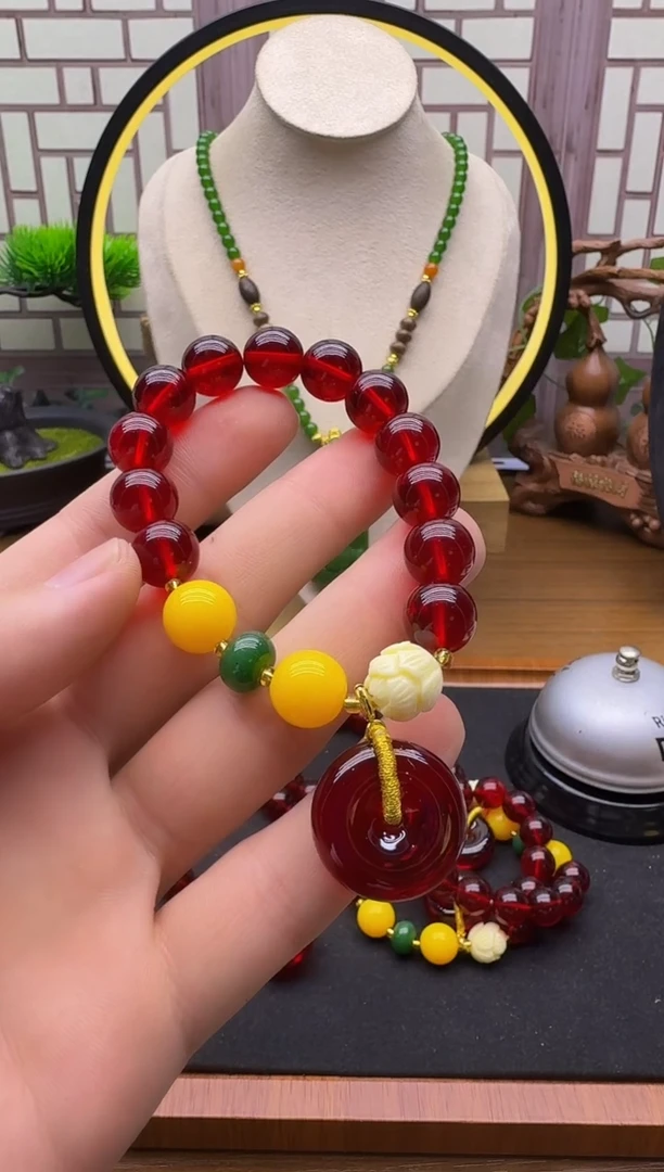 手链血珀14K金镶嵌L87