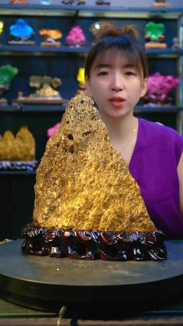 石材精品斑铜矿，矿物晶体摆件