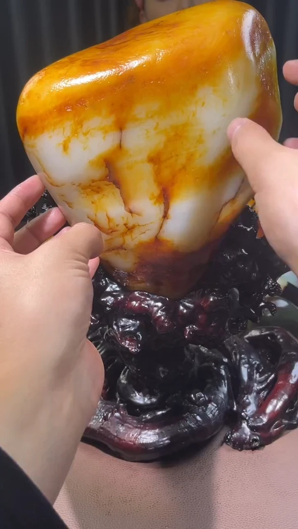 吊坠(不含链)未镶嵌和田玉Q**音摆件