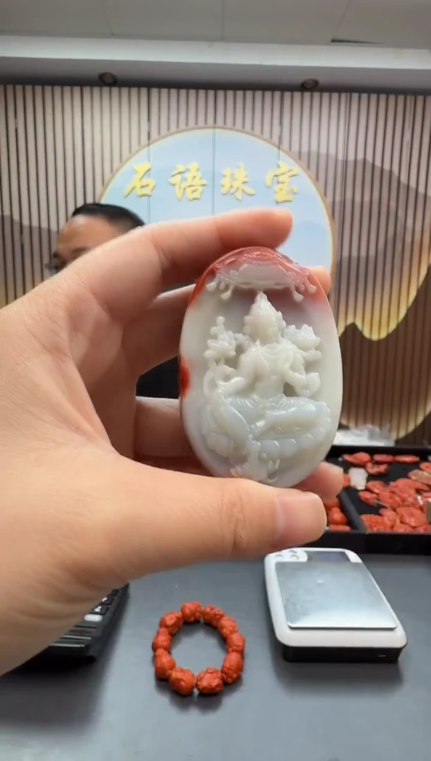 未镶嵌雕刻南红玛瑙085ZB1229产品一个