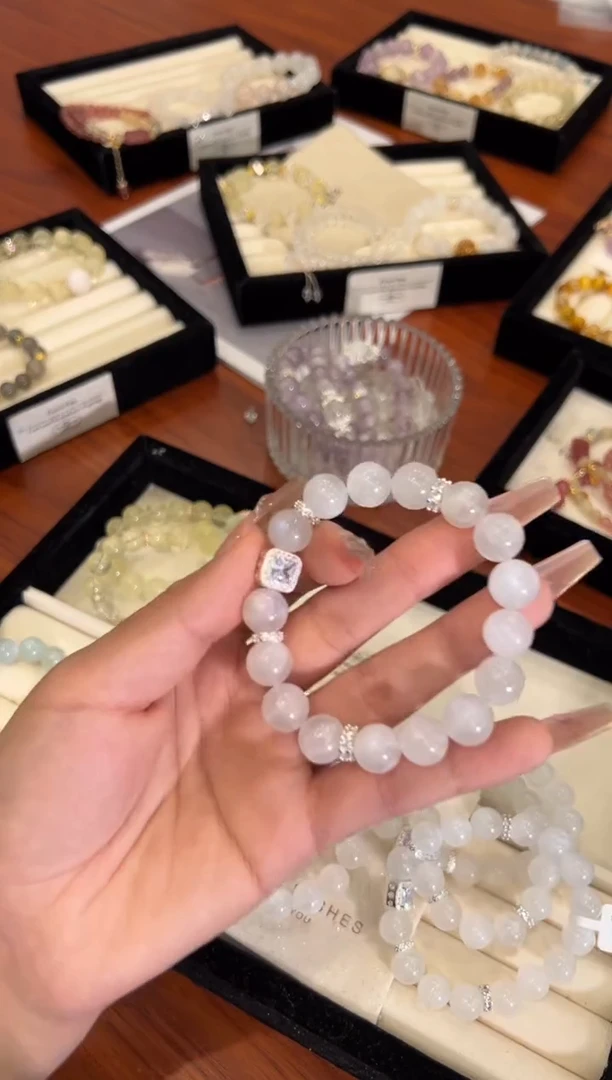 【闪购商品】水晶手链合金蓝月光手链x1529