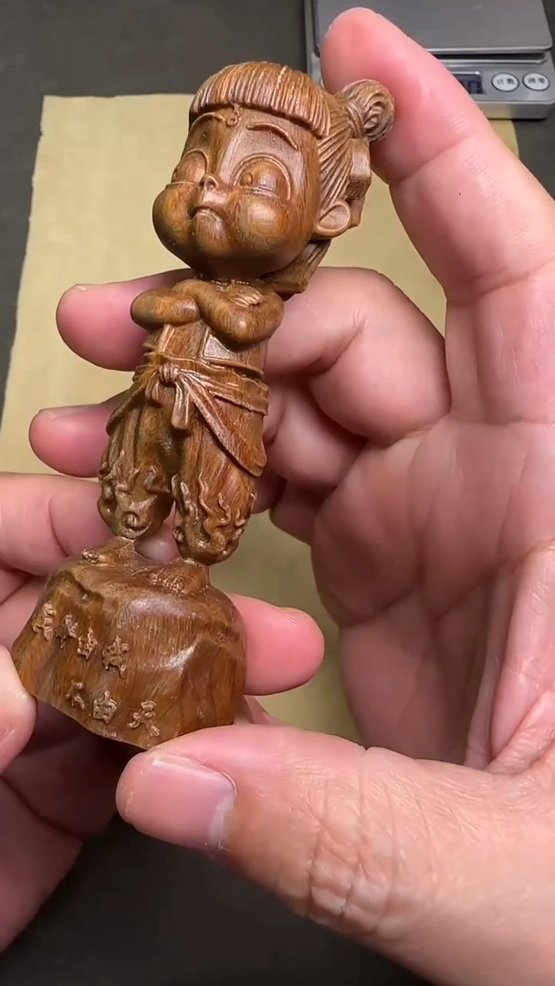 【闪购商品】维腊木（绿檀）把件571003-哪吒小