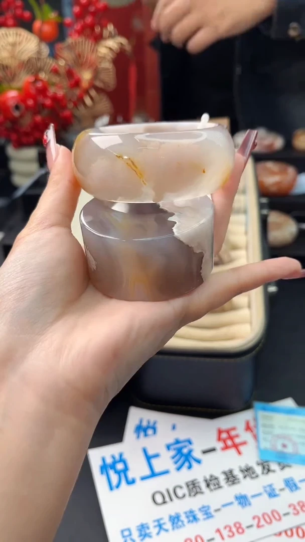 【闪购商品】石英质玉手镯合金赠送镯心（58圈口