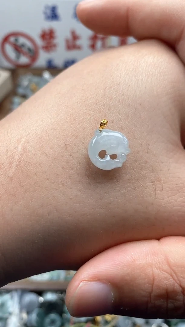 【闪购商品】翡翠颈饰未镶嵌哥哥