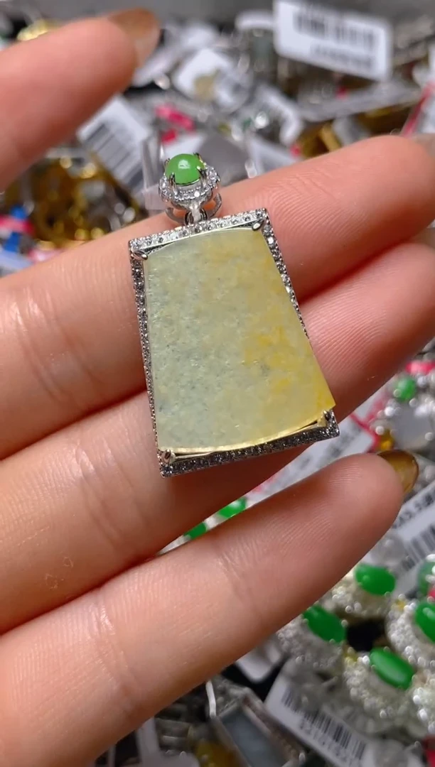 银S925镶嵌戒指翡翠百内无证书