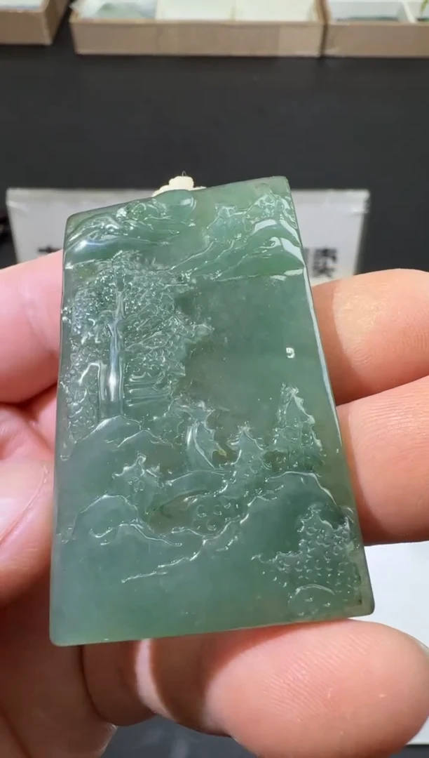 【闪购商品】翡翠颈饰未镶嵌00075104