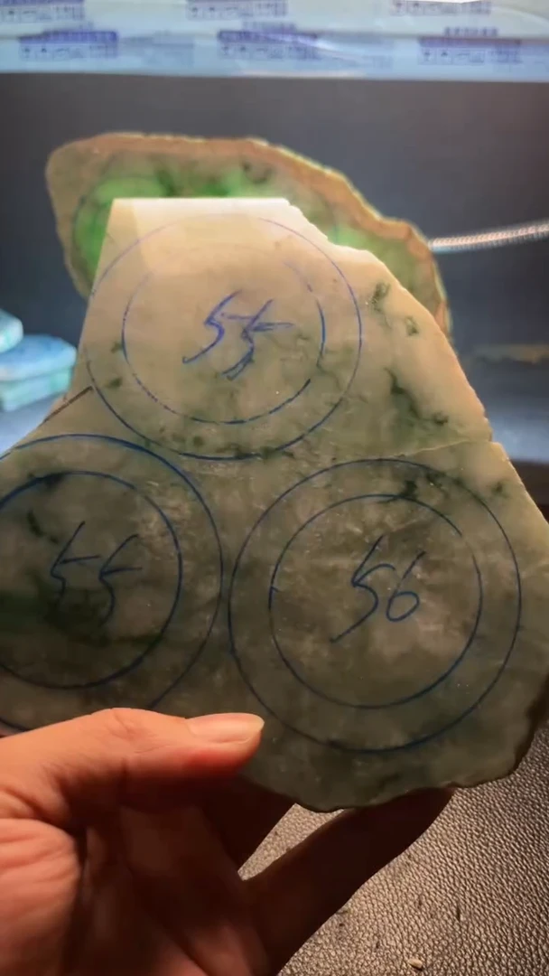 未镶嵌手镯定制翡翠九*翡翠