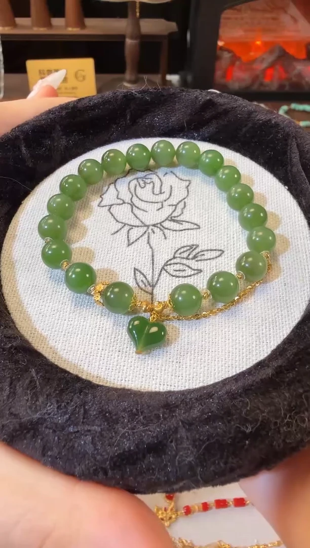 18K金镶嵌手链和田玉全金碧玉爱心流苏猫眼