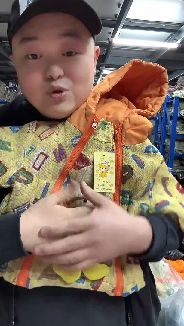 音**杳女童外套562 90