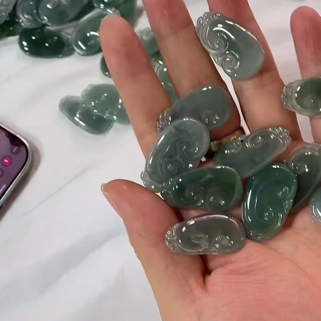 【玉经纶】-47272/Q105-天然A货翡翠吊坠-多样性发其—