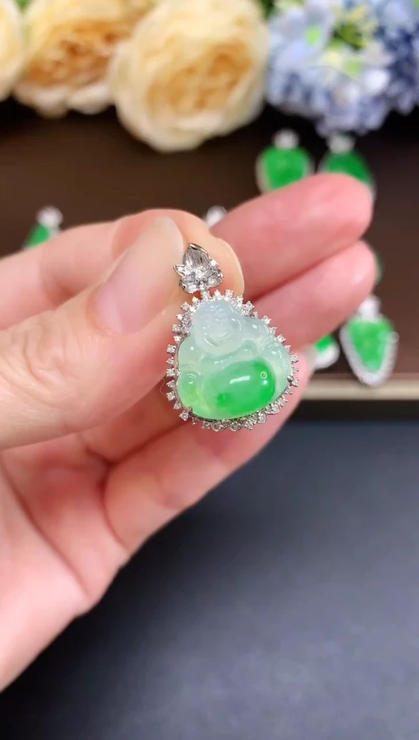 吊坠(不含链)18K金镶嵌翡翠80佛公|8800