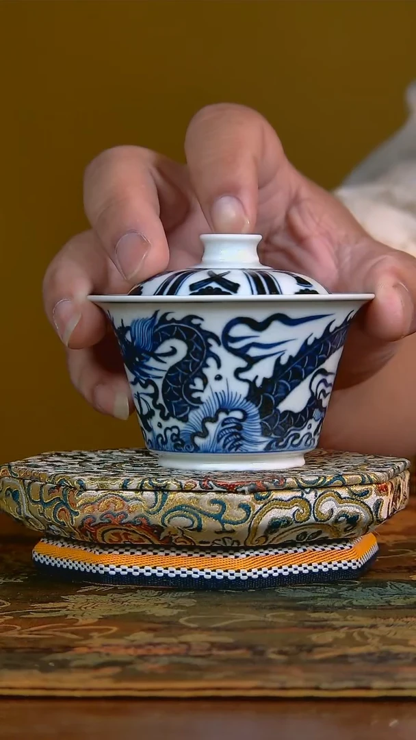 杯手工手绘杯杯很美丽手工手绘杯杯很美丽