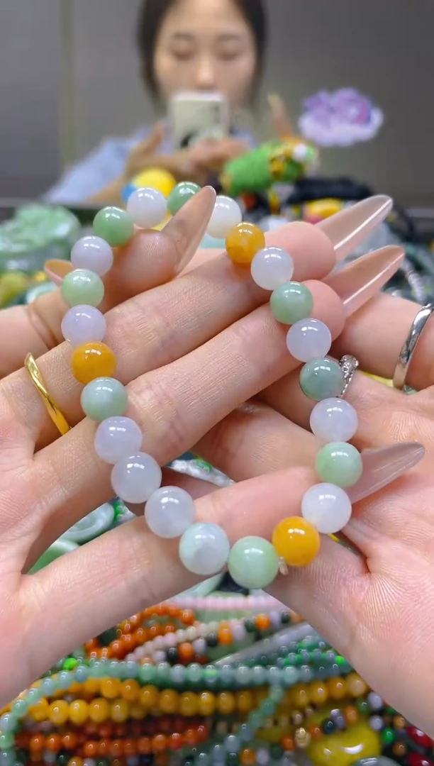 翡翠未镶嵌颈饰7MM/Z/翡翠A货，一件也是批发价
