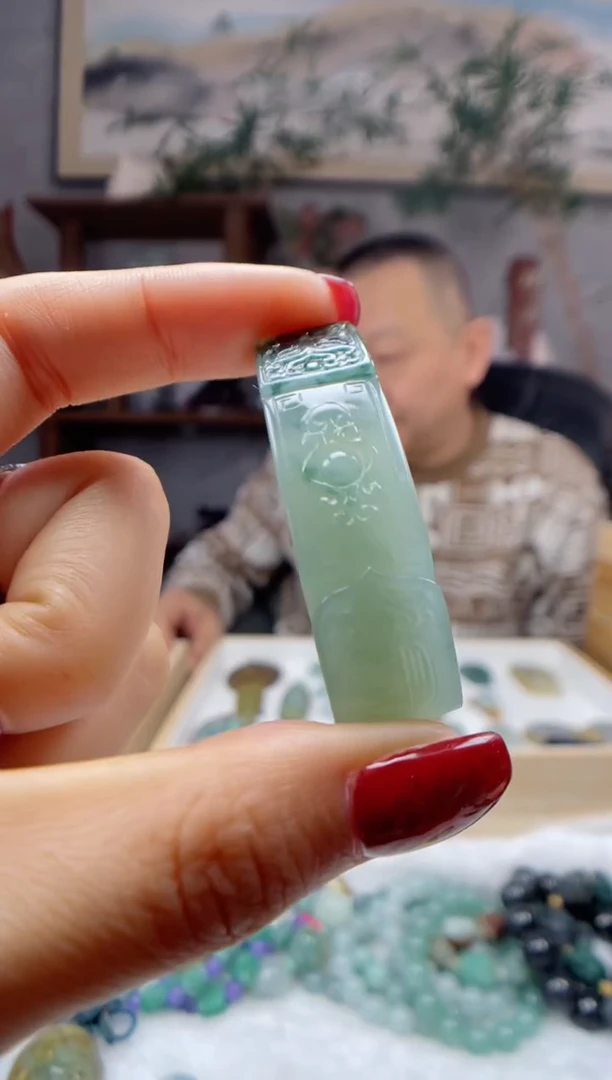 【闪购商品】定制翡翠未镶嵌手牌