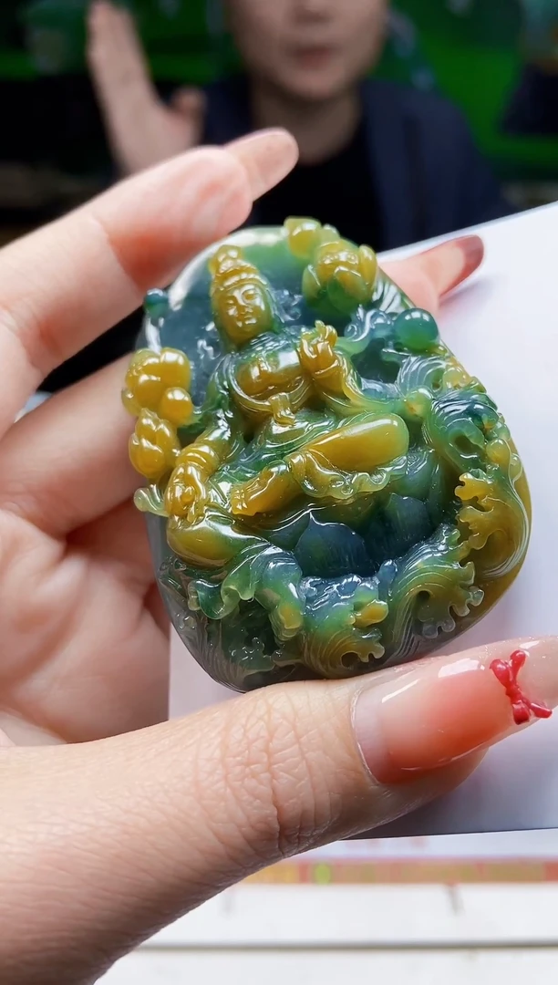 颈饰未镶嵌翡翠1