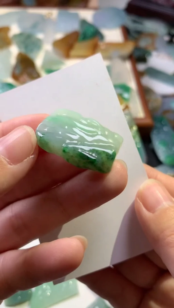 【闪购商品】翡翠颈饰未镶嵌吊坠