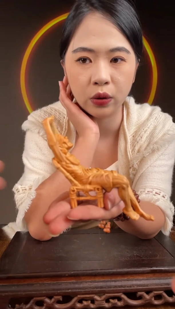 柏木（崖柏）手工摆件,先抢先得!325