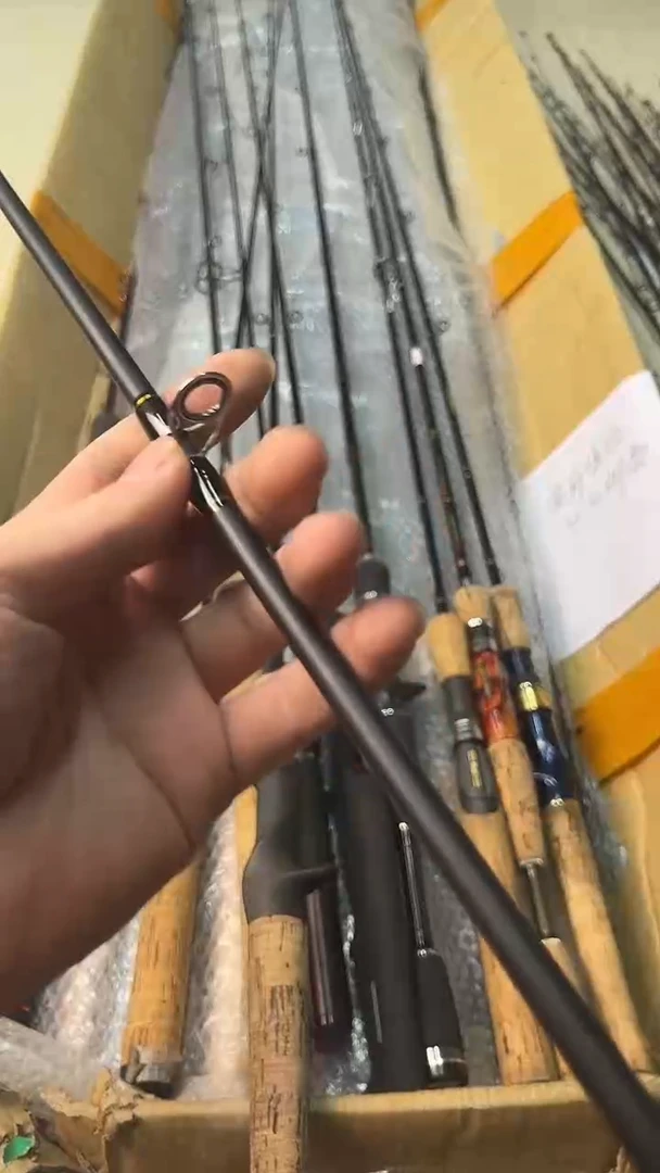 t****此孤品微瑕，实物以直播间为准