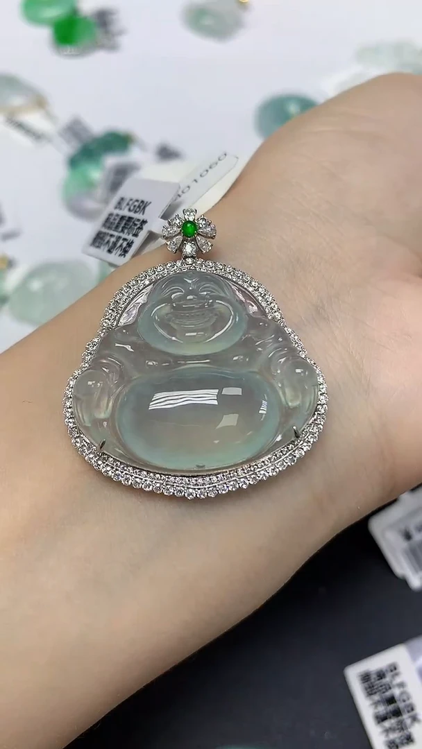 翡翠18K金镶嵌颈饰天然缅甸翡翠A货