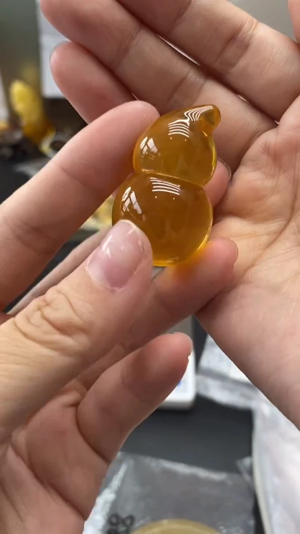 琥珀未镶嵌珠宝奇石1001