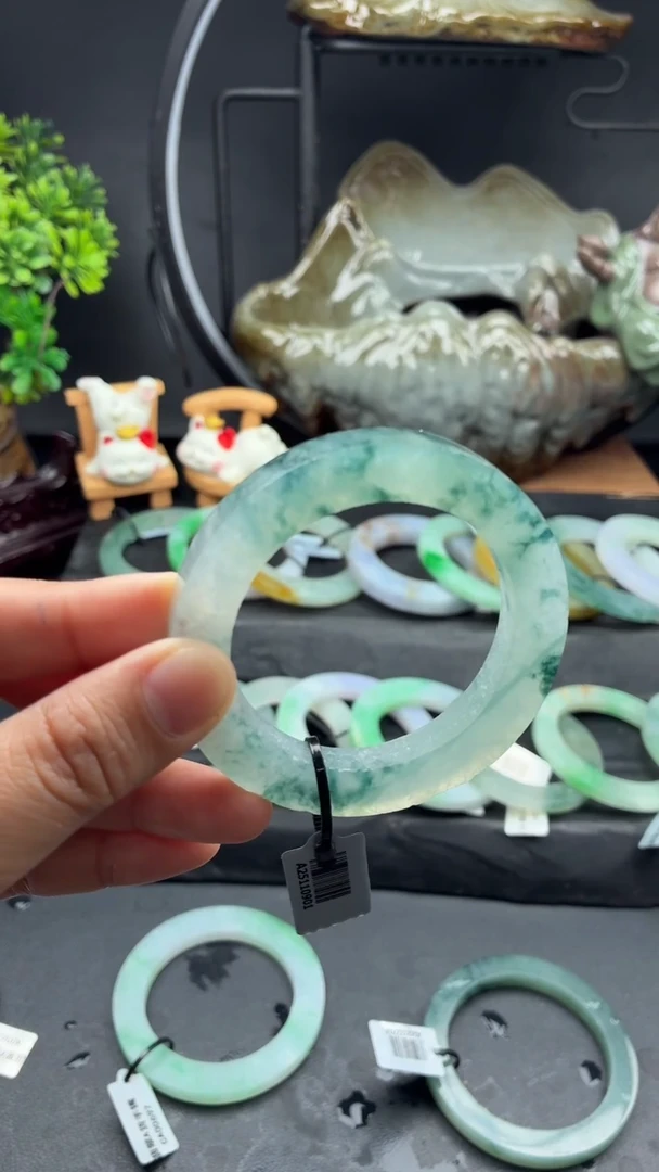 未镶嵌手镯定制翡翠绝绝子意境冰飘花48-54-46