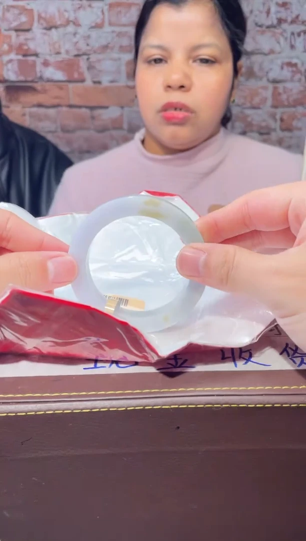 【闪购商品】定制翡翠手镯未镶嵌发一件/DDI02483