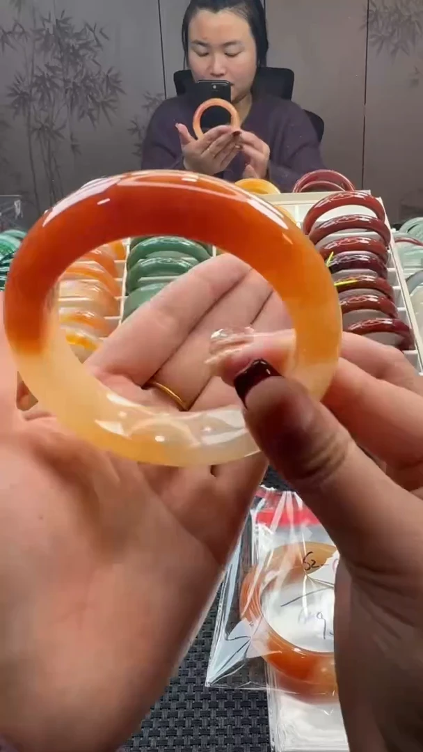 未镶嵌手镯石英质玉3