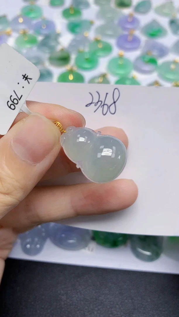 翡翠18K金镶嵌颈饰天然缅甸翡翠A货