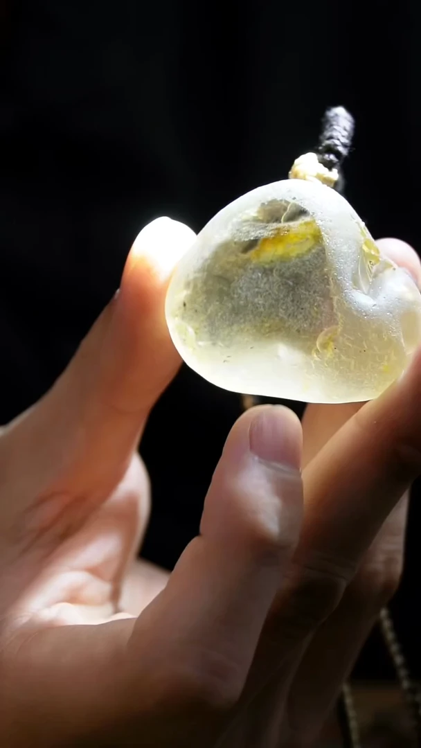 吊坠(赠链)未镶嵌水晶水晶
