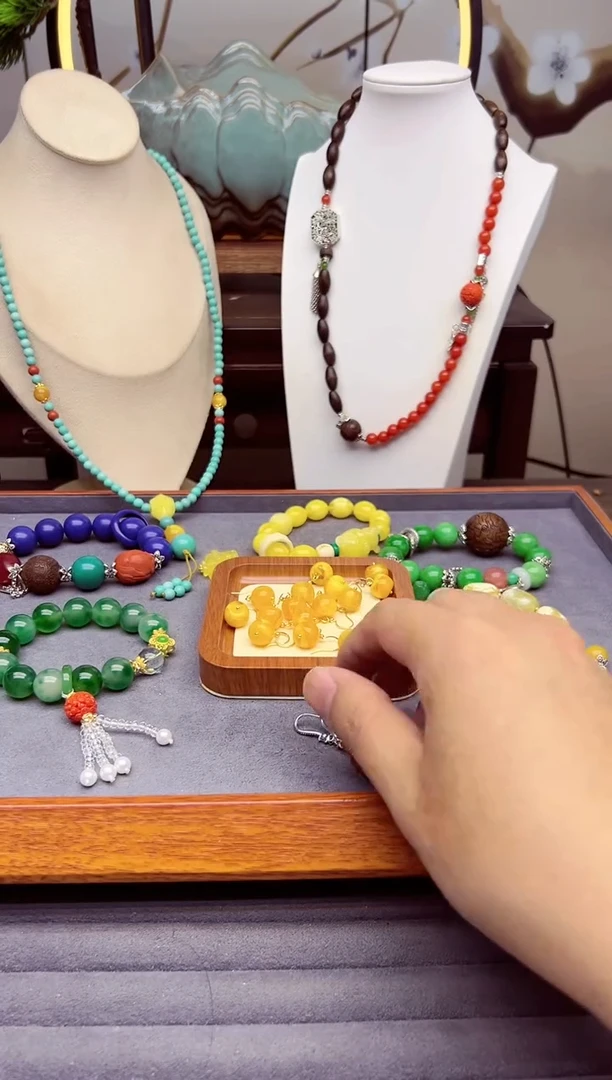 【闪购商品】南红玛瑙耳饰银S925镶嵌E364`````