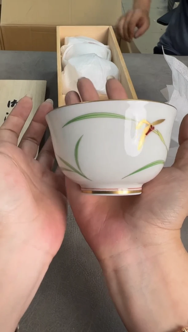 香兰 五杯 原盒 皮小桃瓷器 都是大漂亮