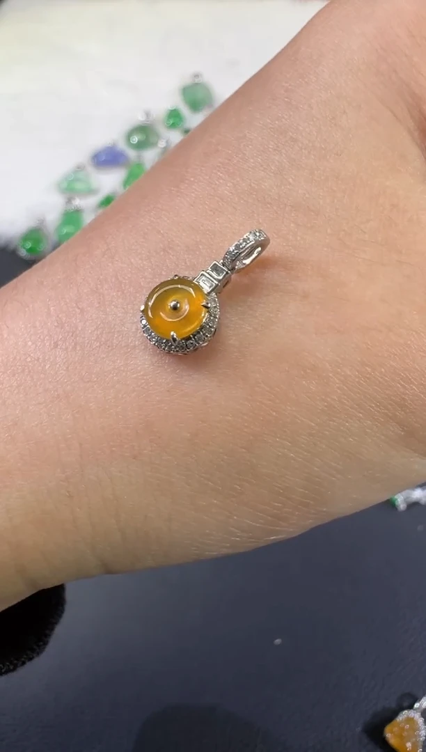 吊坠(不含链)18K金镶嵌翡翠C155|980