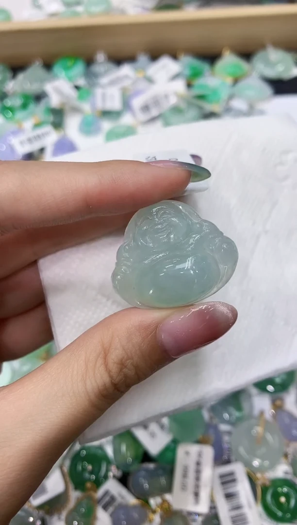 翡翠18K金镶嵌颈饰111111111111