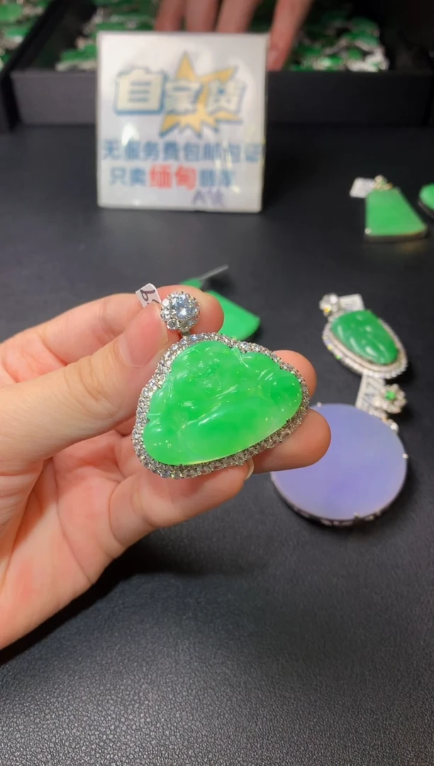 翡翠银S925镶嵌颈饰锦?翡翠