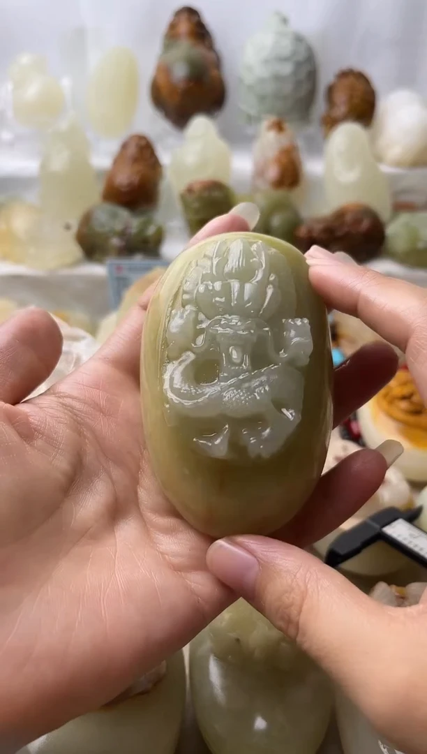 石材方解石手把摆件不退换九五龙