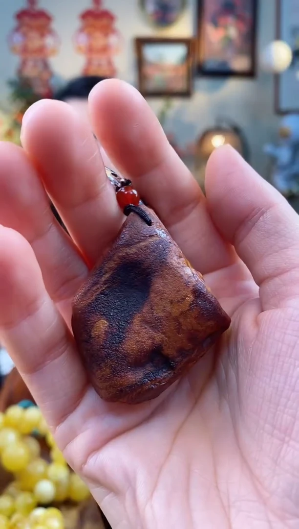 【闪购商品】琥珀颈饰未镶嵌吊坠