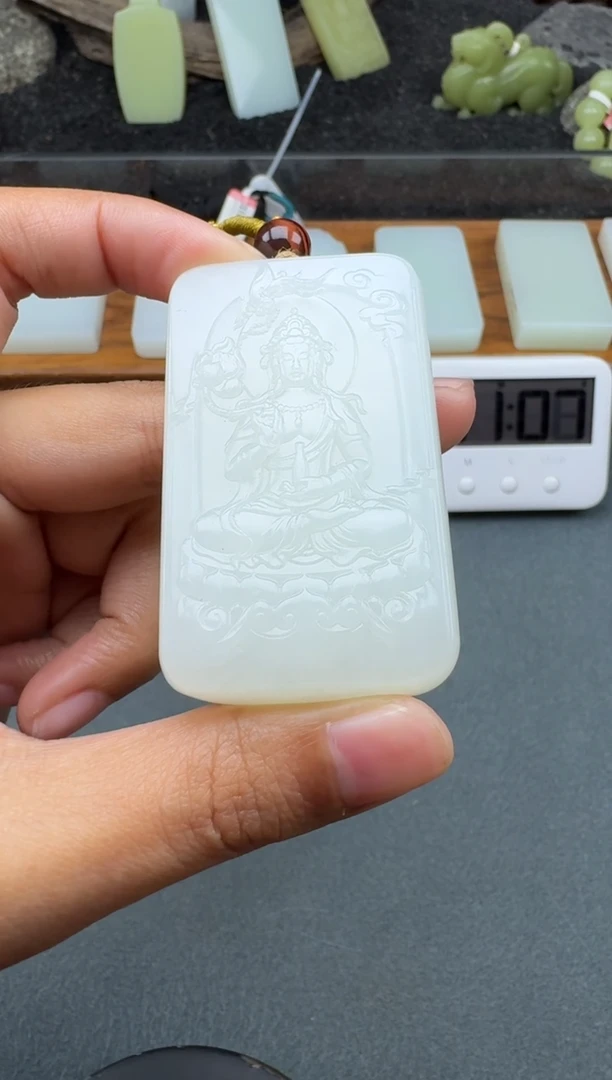 颈饰未镶嵌和田玉1