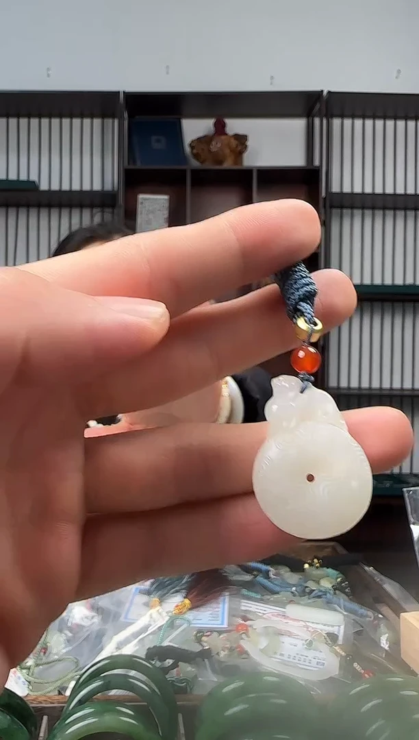 颈饰未镶嵌和田玉貔貅平安扣