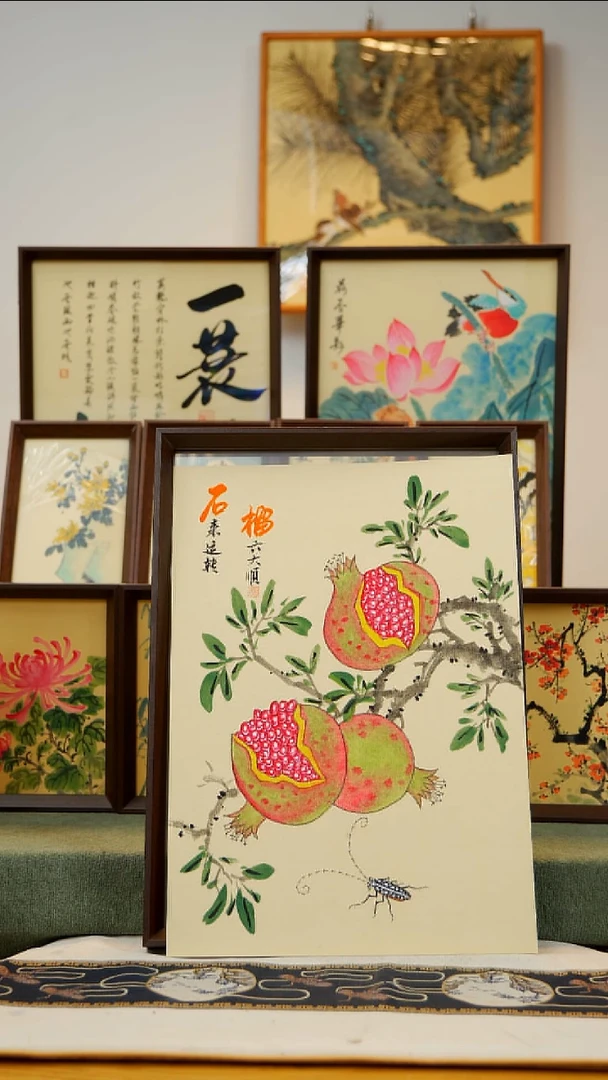 国画A3不落名绘画带框发货 600