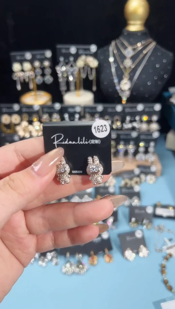 铜合金925银锆石里里1623拉布布