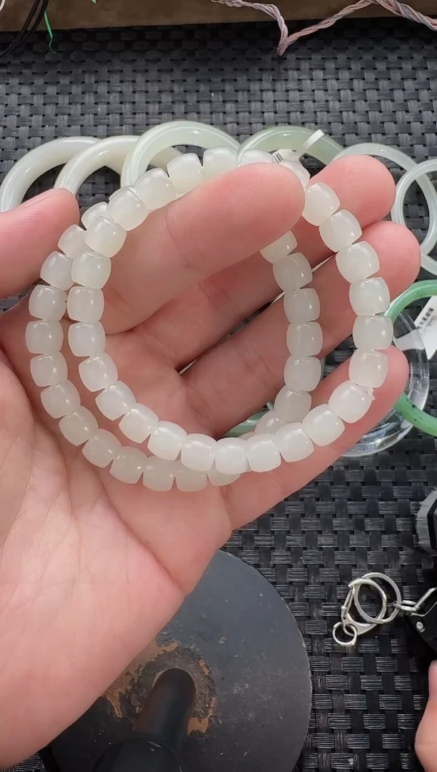 颈饰未镶嵌和田玉8*7直切手串（多样性发货拍一发一）