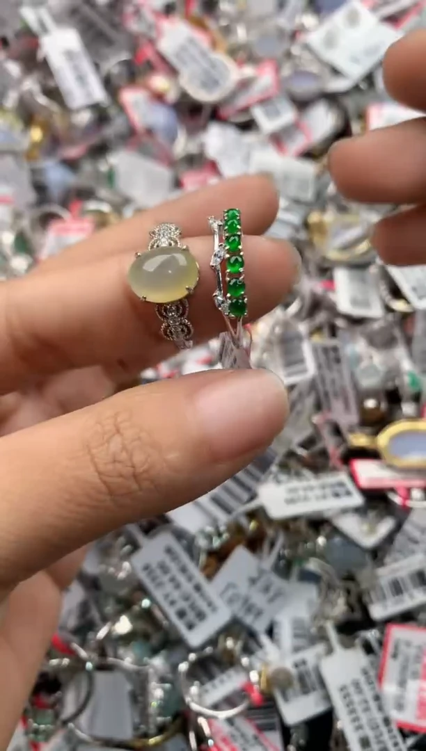 银S925镶嵌戒指翡翠888     5